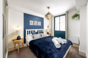 Bedroom- click for photo gallery